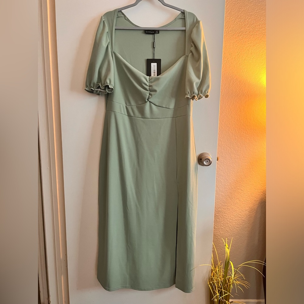 Pretty Little Thing Sage Midi Dress